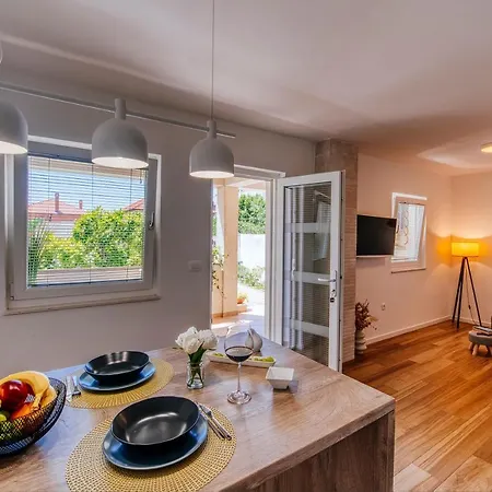 Vacay Zadar- Modern With Terrace & Private Parking *