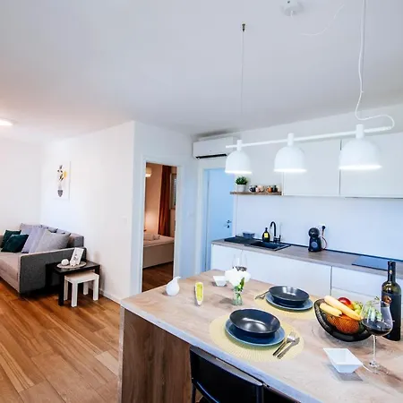 Vacay Zadar- Modern With Terrace & Private Parking * Zadar