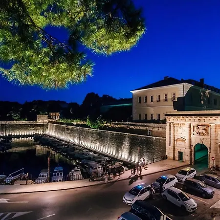 Apartamento Vacay Zadar- Modern With Terrace & Private Parking