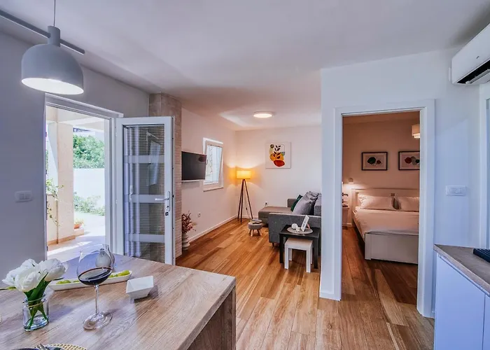 Apartment Vacay Zadar- Modern With Terrace & Private Parking *
