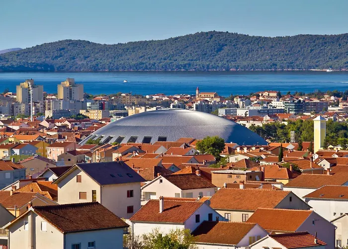 Vacay Zadar- Modern With Terrace & Private Parking * Zadar