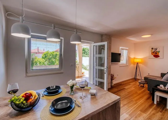 Vacay Zadar- Modern Apartment With Terrace & Private Parking *